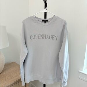 Forever 21 Light Gray Crewneck Size XS